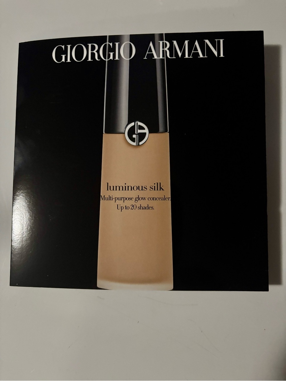 New Armani Luminous Silk Concealer 4-shade packet & Benefit Foundation Samples